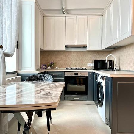 Furtuntec Appartement Tecuci Buitenkant foto